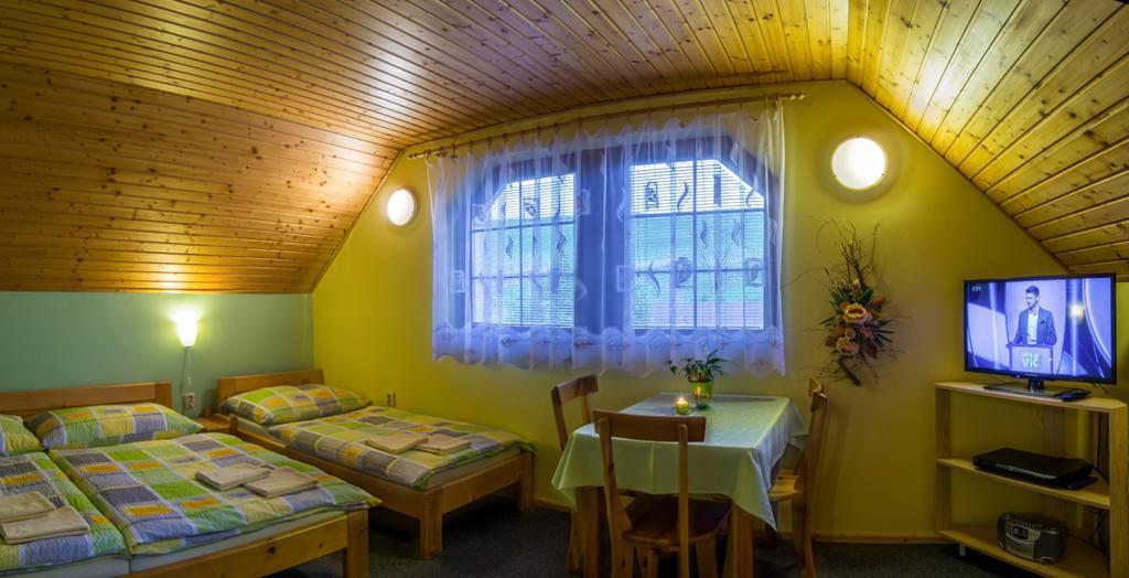 Ada Apartments Liptovský Trnovec Oda fotoğraf